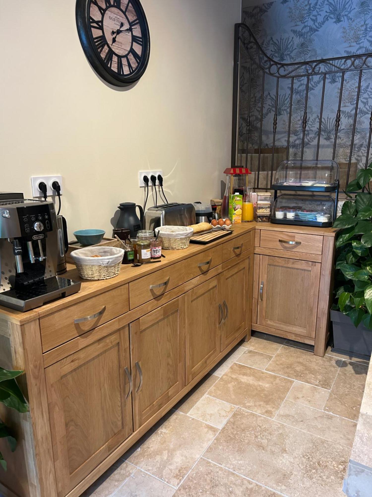 Domaine De Lithos Bed & Breakfast Fossemagne Luaran gambar